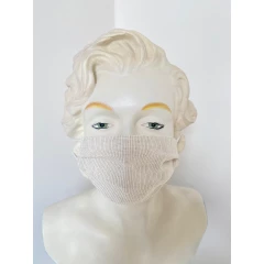 Schutzmaske - Mundschutz - wiederverwendbar - sandfarben - hinter dem Kopf
