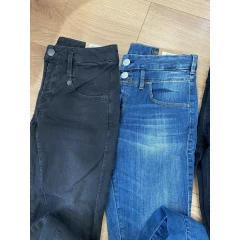 Lagerräumung - 18 Jeans von Herrlicher Modelle: Gila Slim, Pearl Slim, Baby Slim, Shyra Cropped